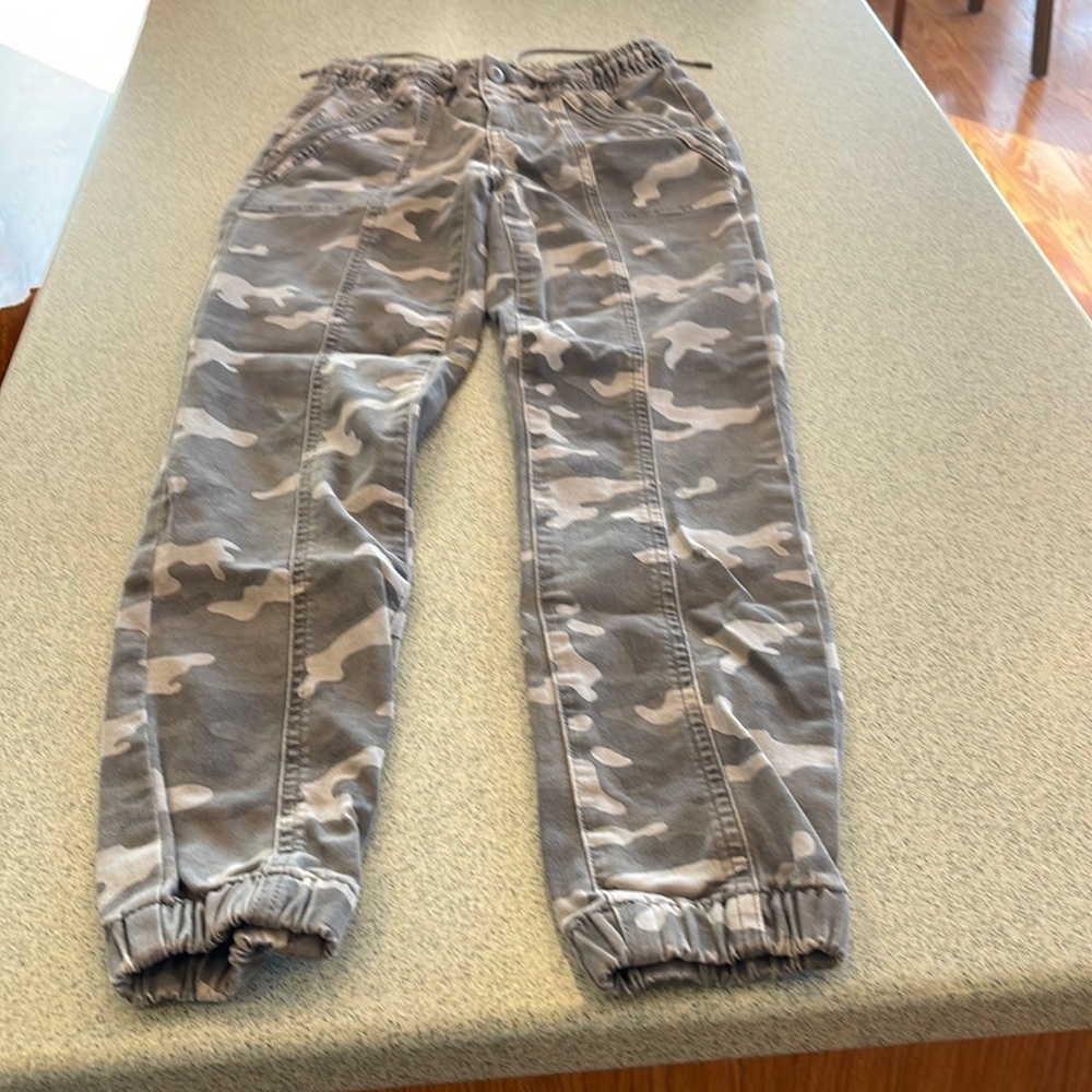 American Eagle Pants
